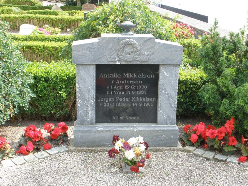 Amalie ( f. Andersen)  Mikkelsen.JPG